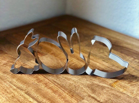 Metal Easter cookie cutters in bunny, egg and chick shapes