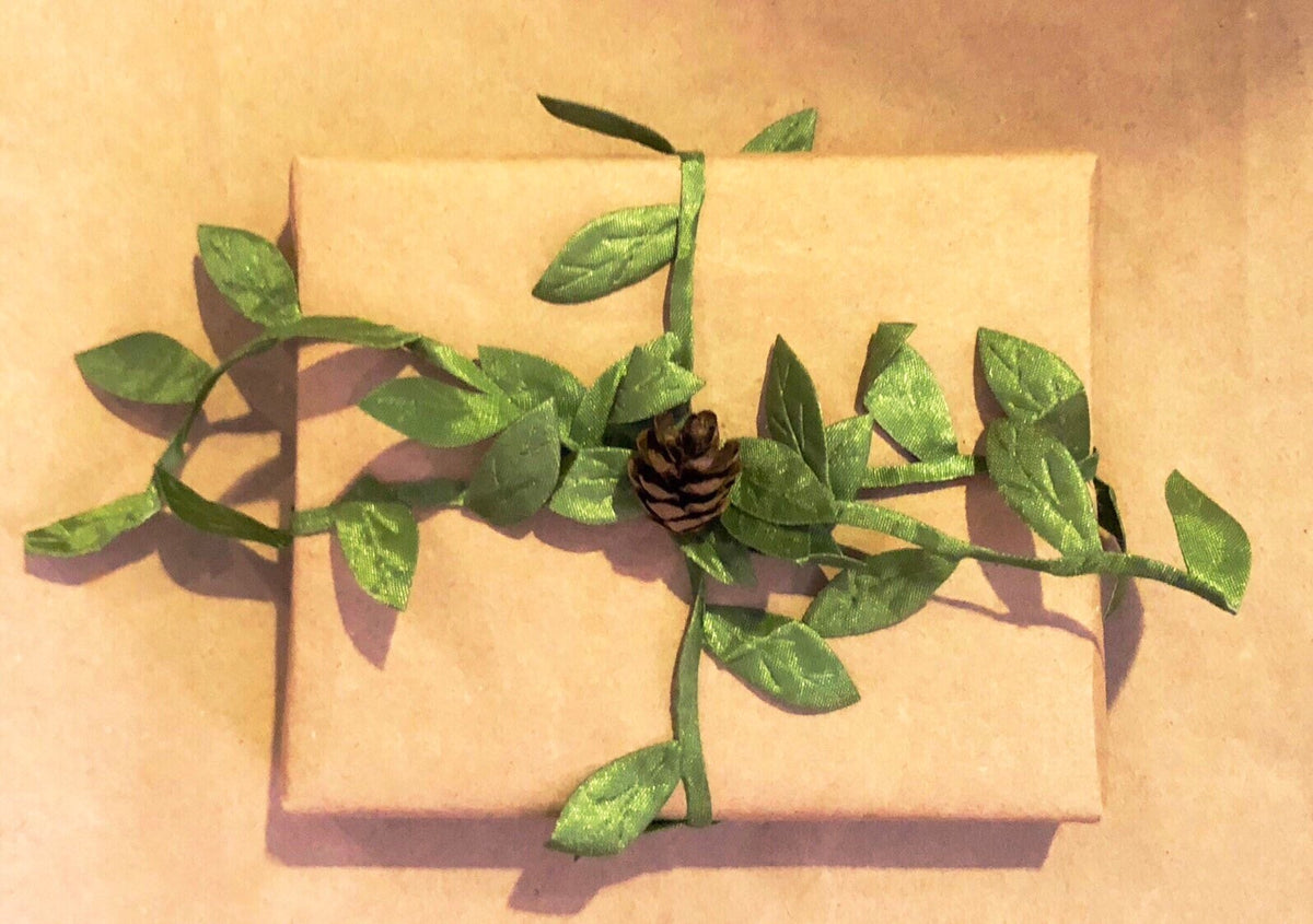 10 Brown Kraft Gift Wrap Sheets, Recycled Paper (24x36")