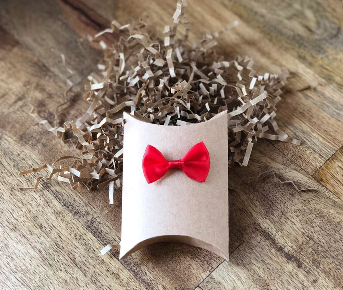 Kraft pillow gift boxes, view 5