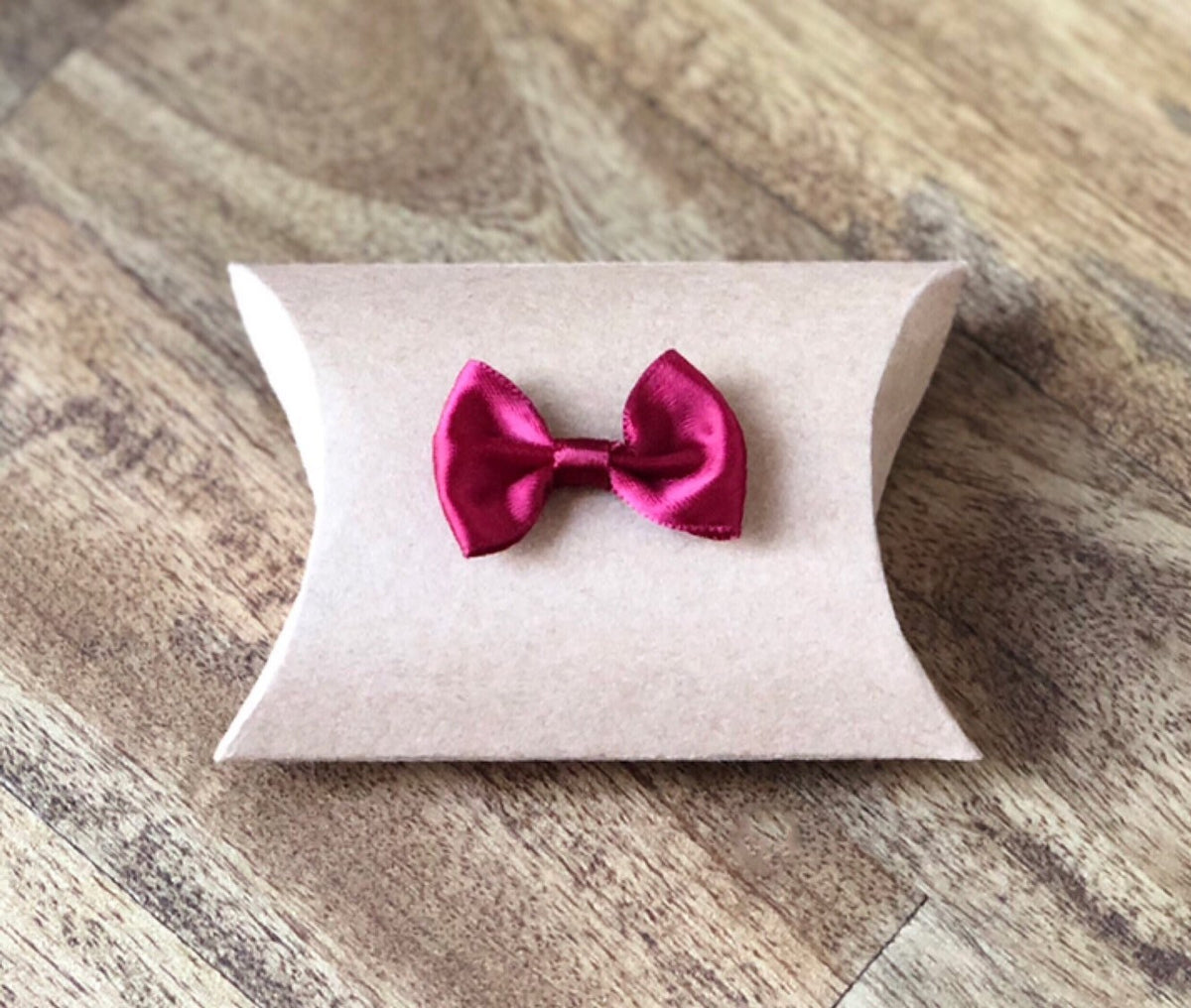 Kraft pillow gift boxes, view 3