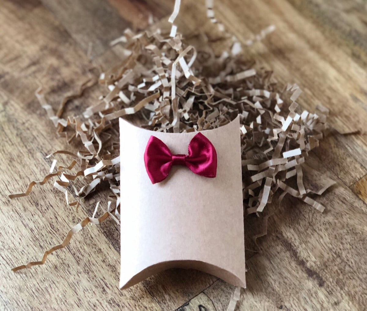 Kraft pillow gift boxes, view 6