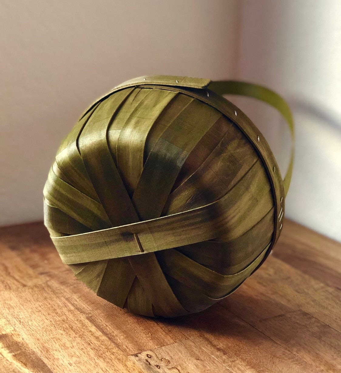 Rustic Wood Easter Basket with Handle, Green Empty Gift Basket